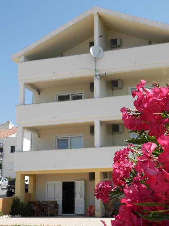 Apartments Nebeska Novalja Bagian luar foto